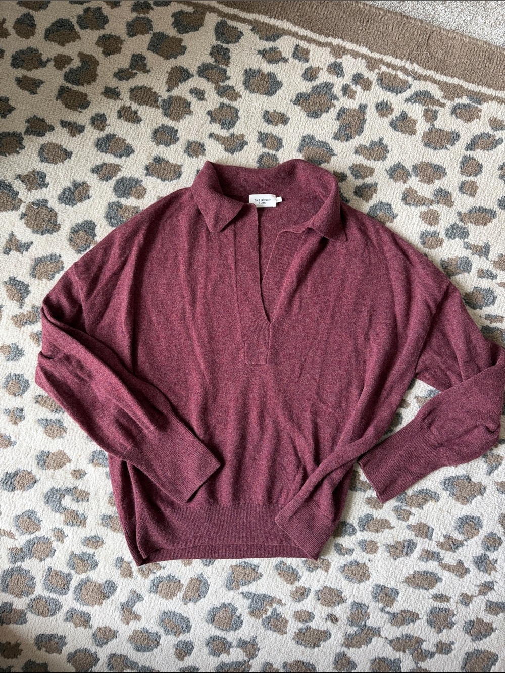 The Reset R Label Women's Wine V-Neck Polo Sweater 80% WOOL 20% CASHMERE